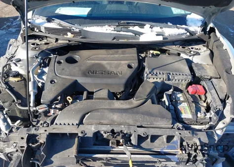 2017 Nissan Altima 2.5 S z USA, uszkodzony, nr VIN 1N4AL3APXHN353021